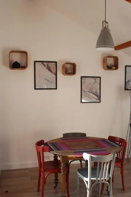 Aix Les Bains Appartement 2P Standing 40M2 Avec Jardin, Parking, Proche Thermes Aix-les-Bains Apartment